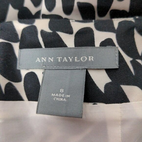Ann Taylor A Line Pleated Skirt Black White Geometric Size 8 - Picture 5 of 6